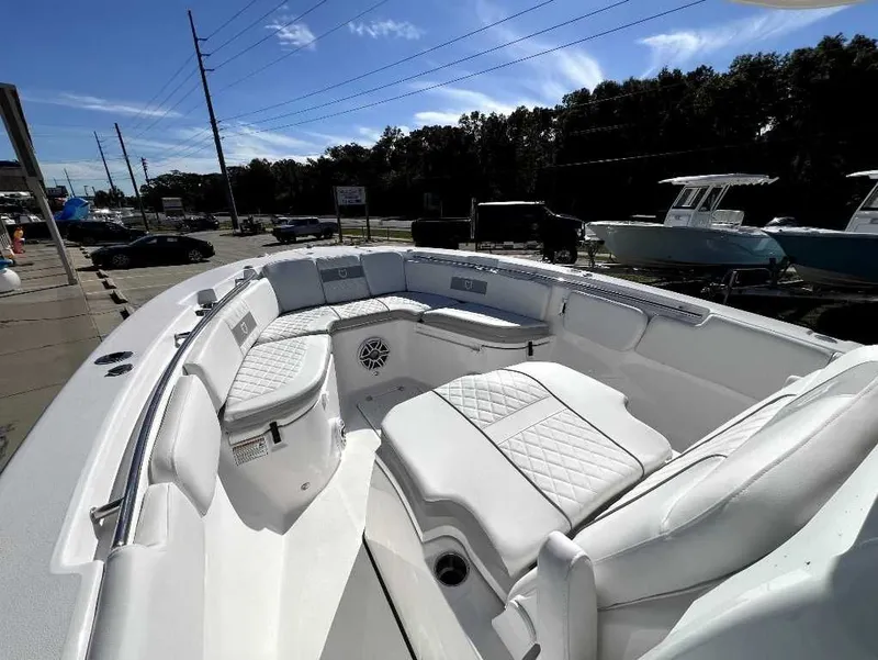 Slide: The Image of Sea Fox 288 Commander 2026 - 14