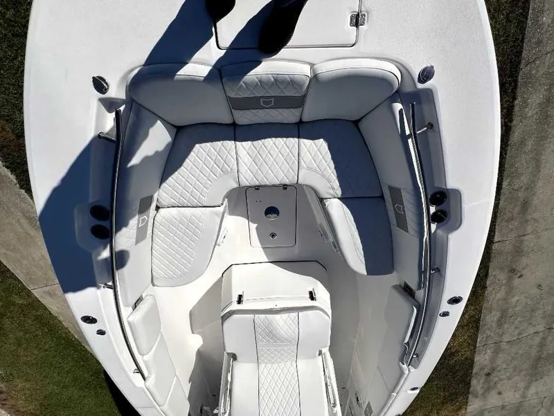 Slide: The Image of Sea Fox 288 Commander 2026 - 18