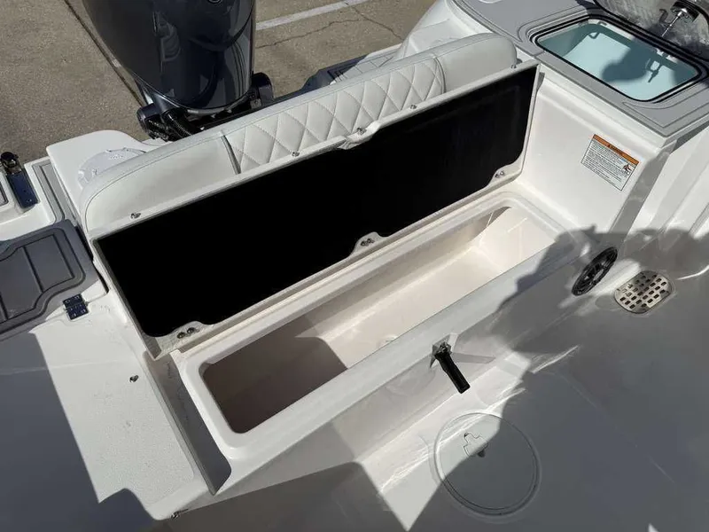 Slide: The Image of Sea Fox 228 Commander 2026 - 19