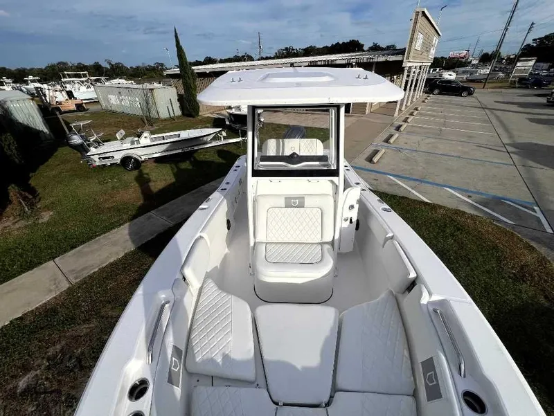 Slide: The Image of Sea Fox 228 Commander 2026 - 12