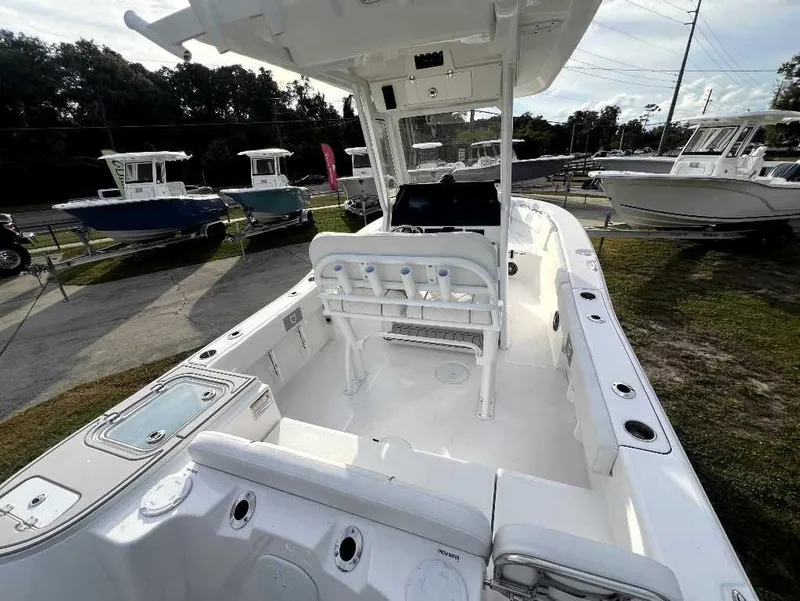 Slide: The Image of Sea Fox 228 Commander 2026 - 5