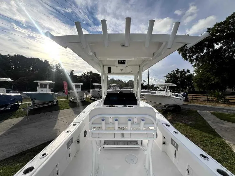 Slide: The Image of Sea Fox 228 Commander 2026 - 7