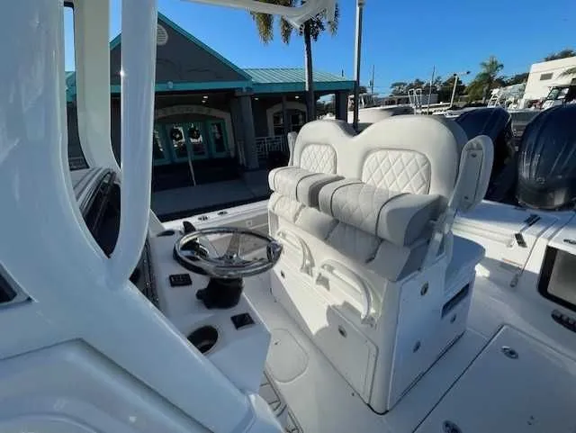 Slide: The Image of Sea Fox 282 Hybrid LT 2026 - 6