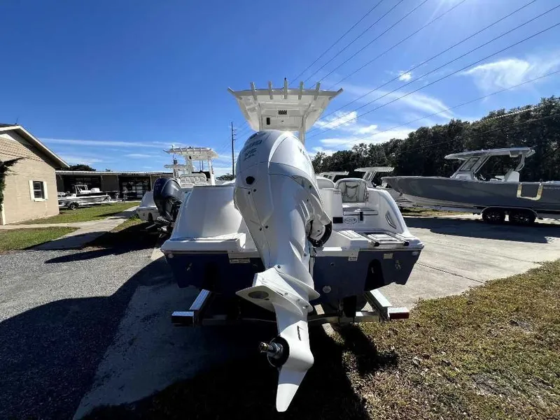 Slide: The Image of Sea Fox 248 Commander 2026 - 3