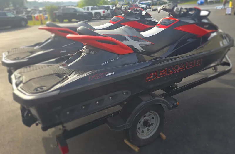 Slide: The Image of Sea-Doo RXT 260 2011 - 1