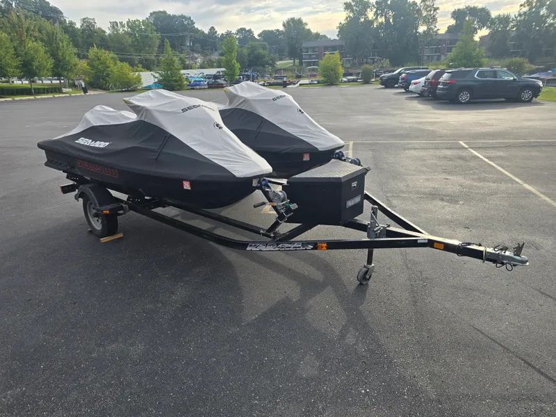 Slide: The Image of Sea-Doo RXT 260 2011 - 11