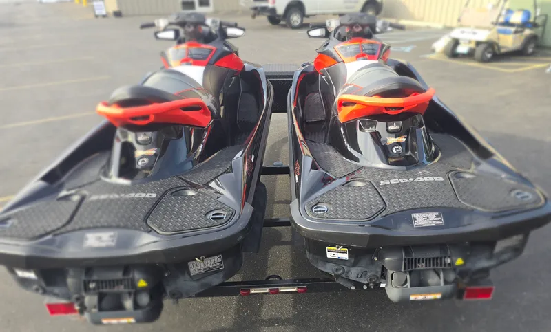 Slide: The Image of Sea-Doo RXT 260 2011 - 3