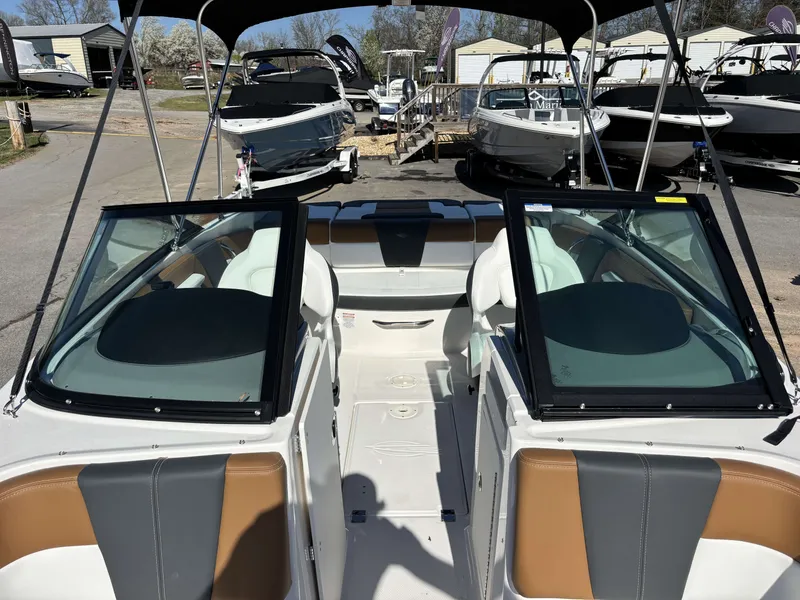 Slide: The Image of Chaparral 21 SSi 2026 - 11