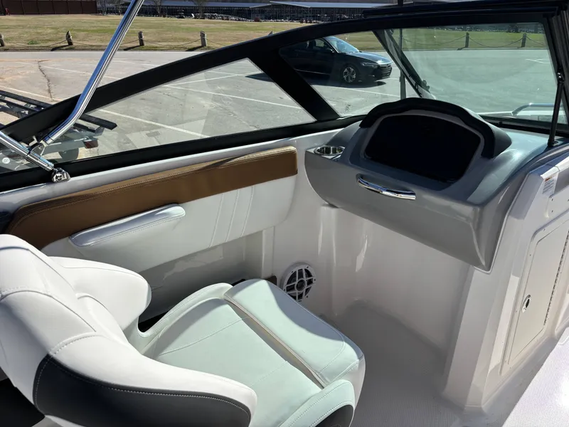 Slide: The Image of Chaparral 21 SSi 2026 - 4