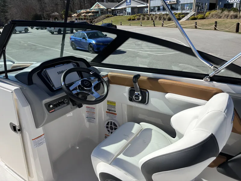 Slide: The Image of Chaparral 21 SSi 2026 - 6