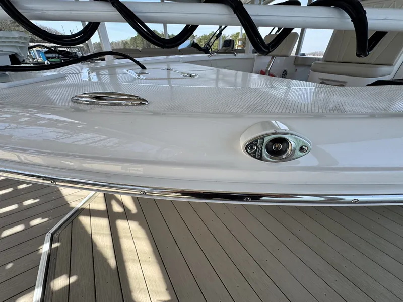 Slide: The Image of Robalo 226 2026 - 9