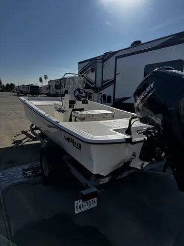 Slide: The Image of Mako Pro Skiff 17 CC 2024 - 6