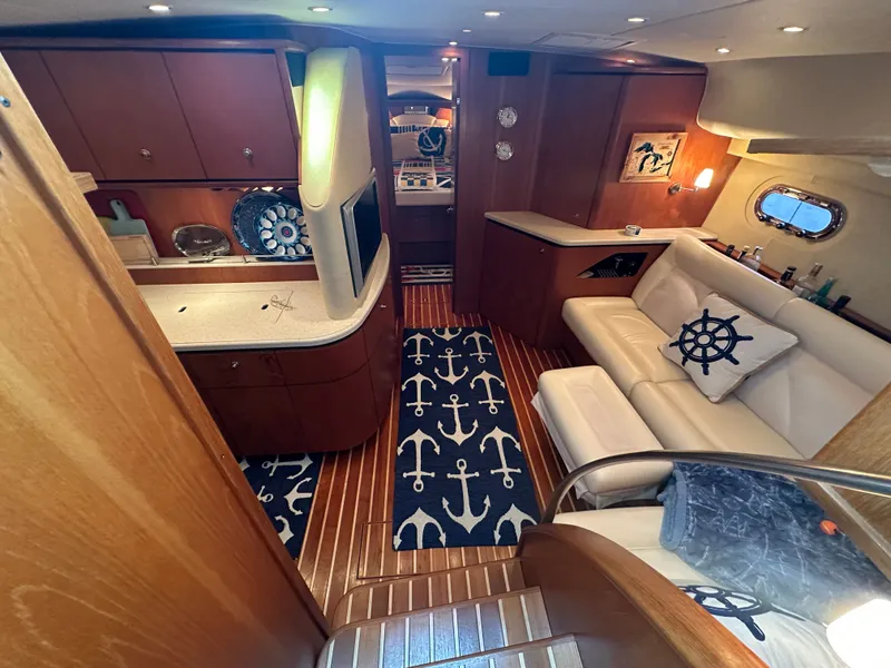 Slide: The Image of Tiara Sovran 4300 2007 - 16