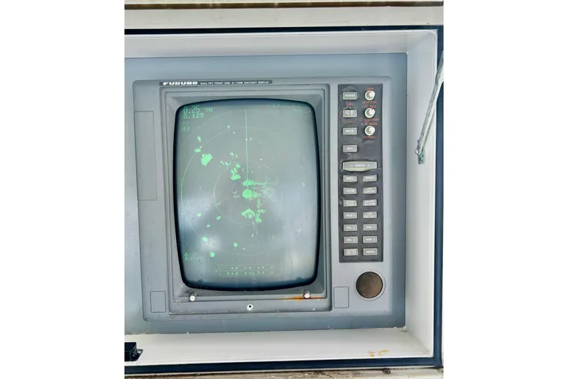 Slide: The Image of Radar display on a 1996 Viking 50 Sport Fisher Convertible boat. - 58