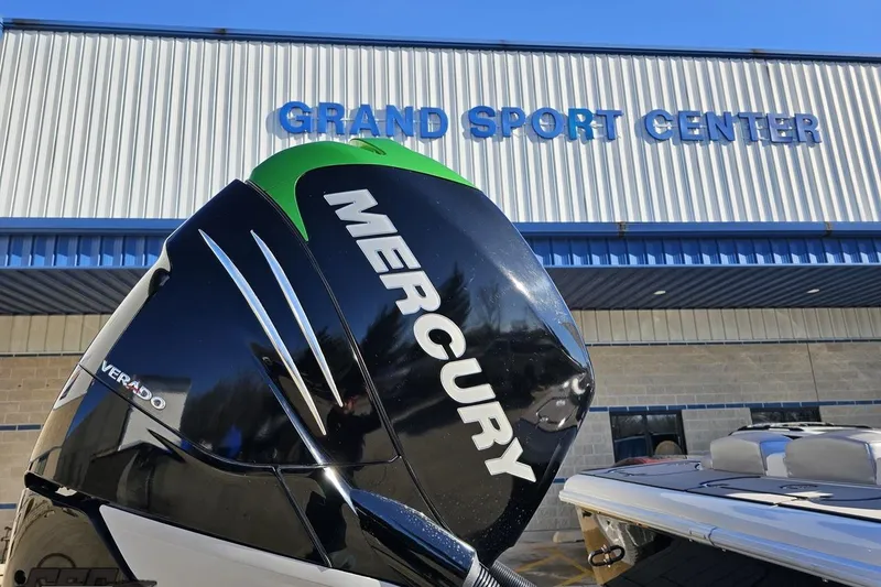 Slide: The Image of Mercury Verado engine on Concept 36' CC boat at Grand Sport Center, 2014 model. - 44