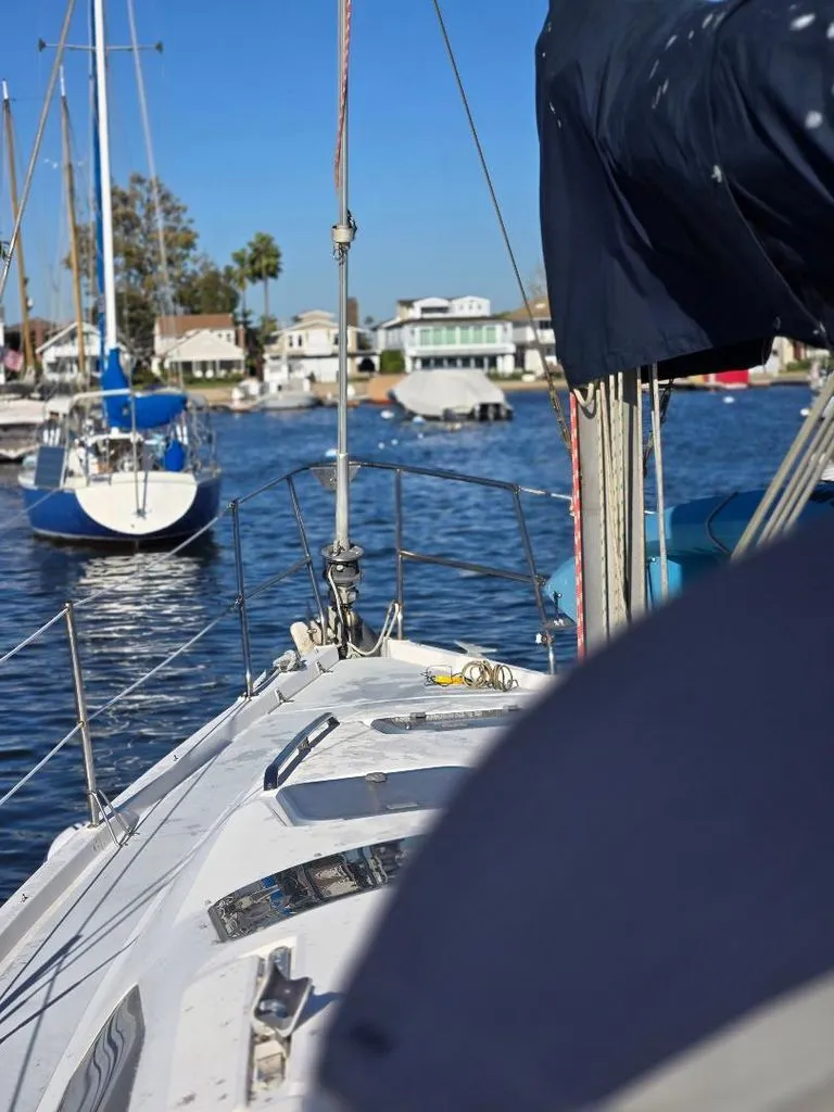 The Image of Hunter 376 1996 - 0