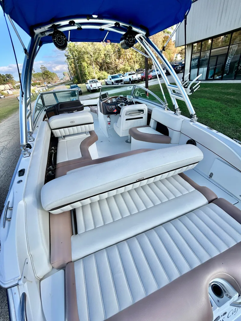 Slide: The Image of Cobalt 24SD 2013 - 11