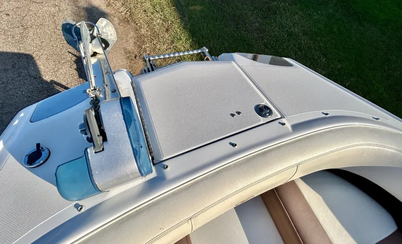 Slide: The Image of Cobalt 24SD 2013 - 12