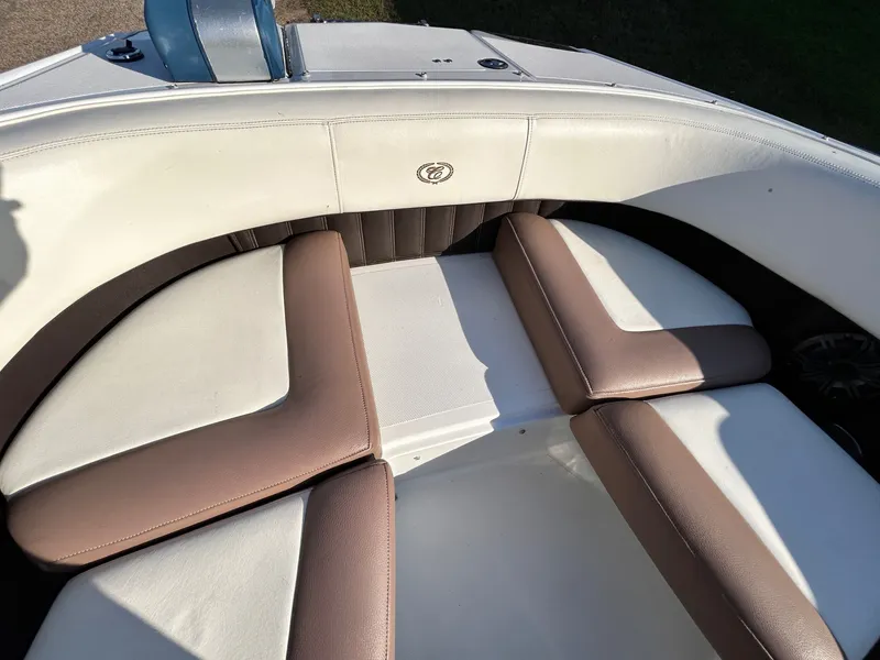 Slide: The Image of Cobalt 24SD 2013 - 16