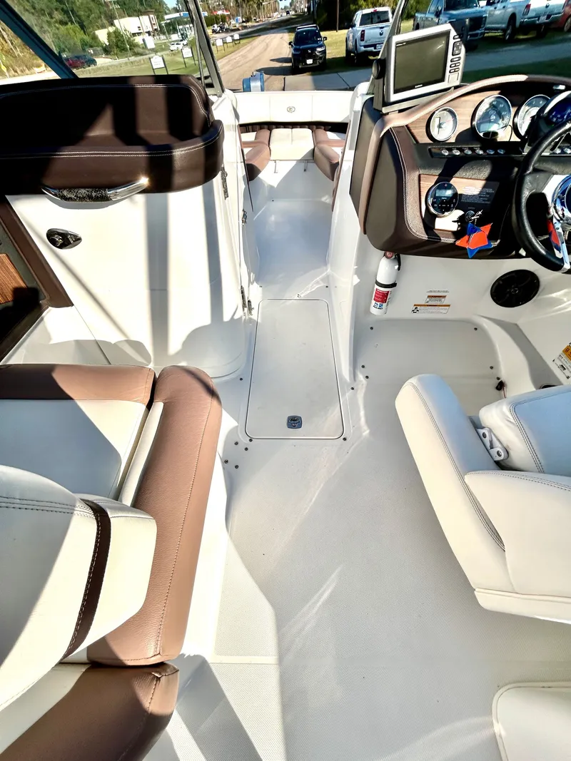 Slide: The Image of Cobalt 24SD 2013 - 25