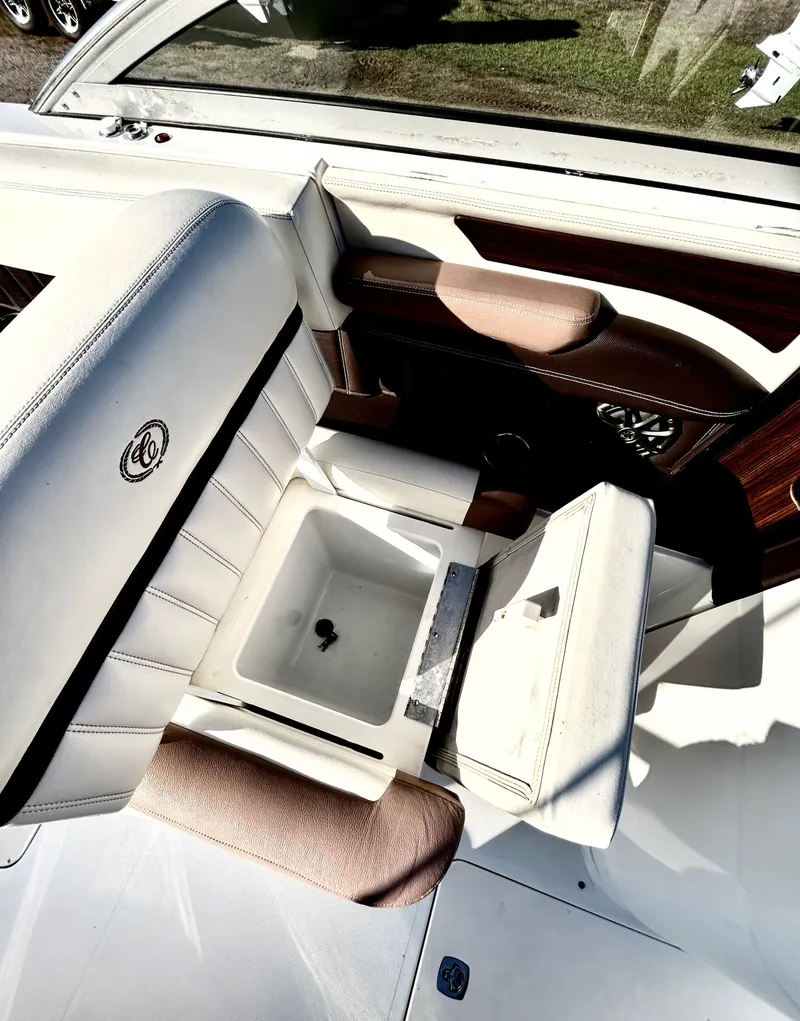 Slide: The Image of Cobalt 24SD 2013 - 35