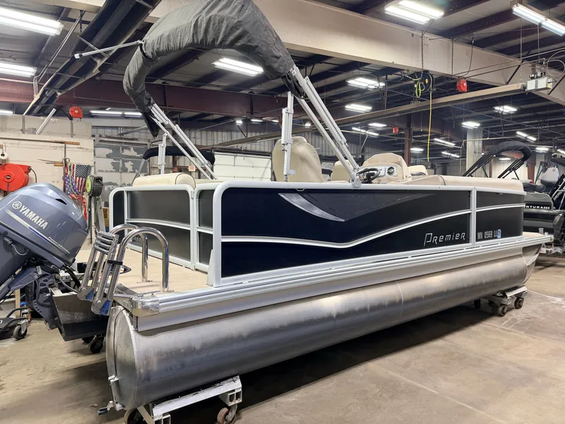 Slide: The Image of Premier 220 SunSpree 2018 - 20