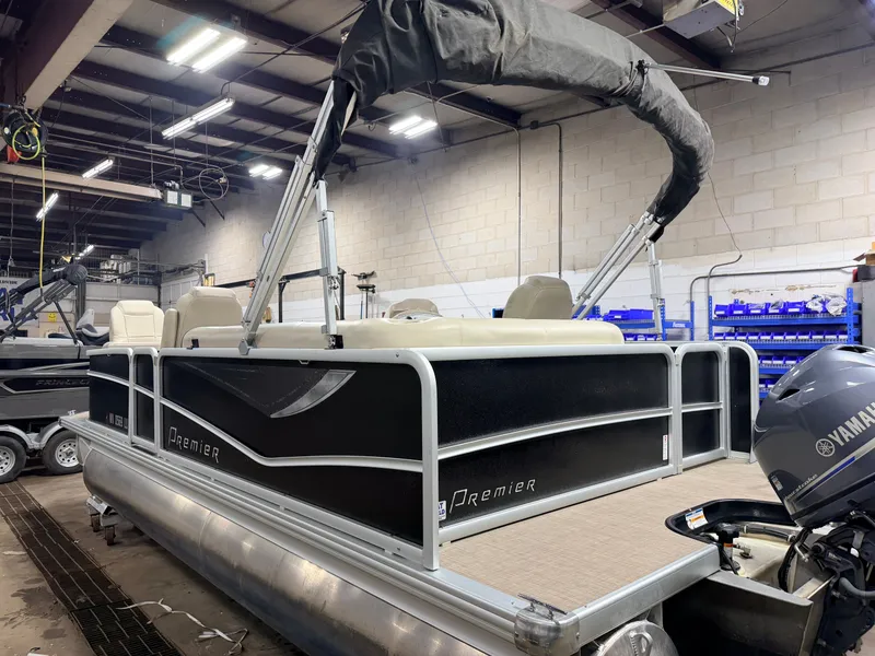 Slide: The Image of Premier 220 SunSpree 2018 - 48