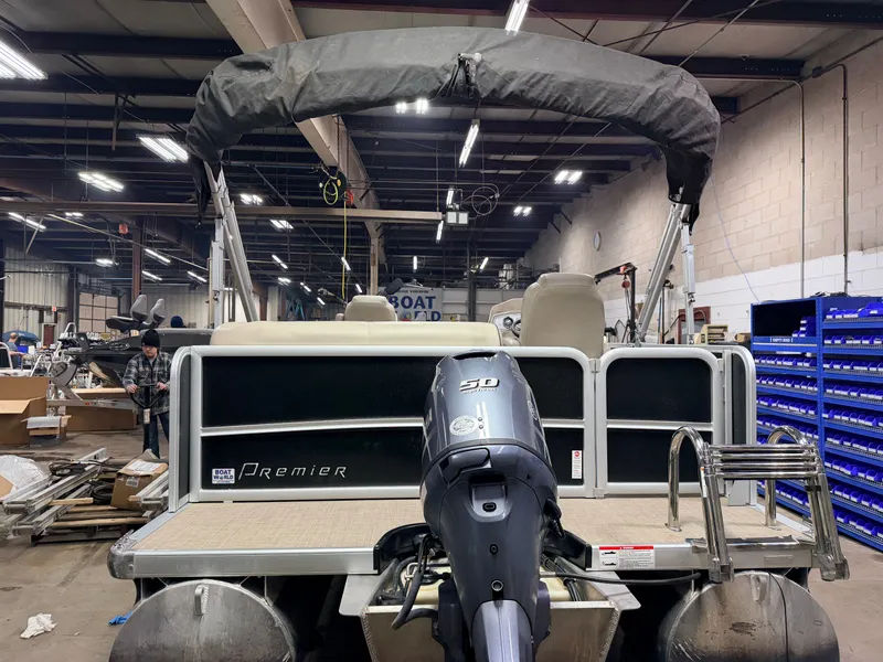 Slide: The Image of Premier 220 SunSpree 2018 - 49