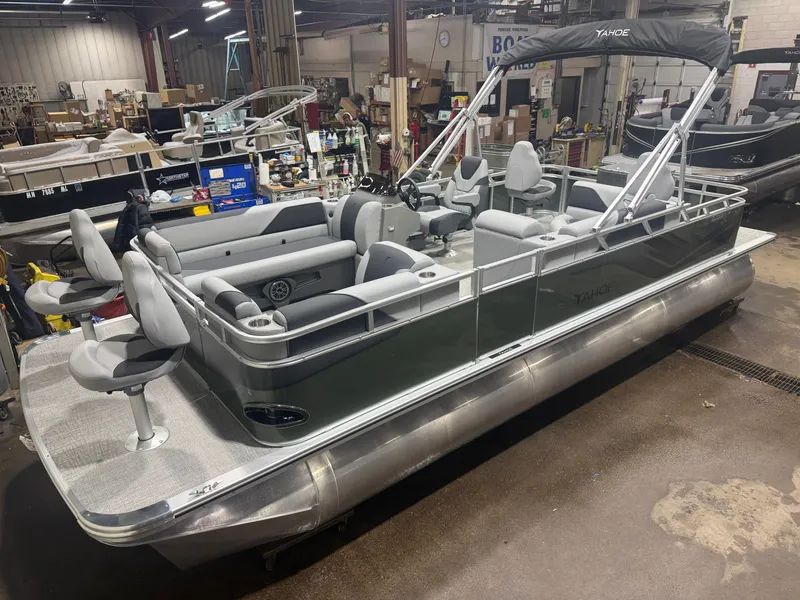 The Image of Tahoe Sport 23E80 Fish & Cruise Pontoon & Honda 4-Stroke EFI 2026 - 1