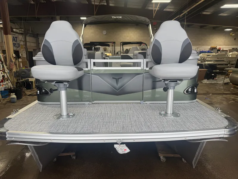 Slide: The Image of Tahoe Sport 23E80 Fish & Cruise Pontoon & Honda 4-Stroke EFI 2026 - 38