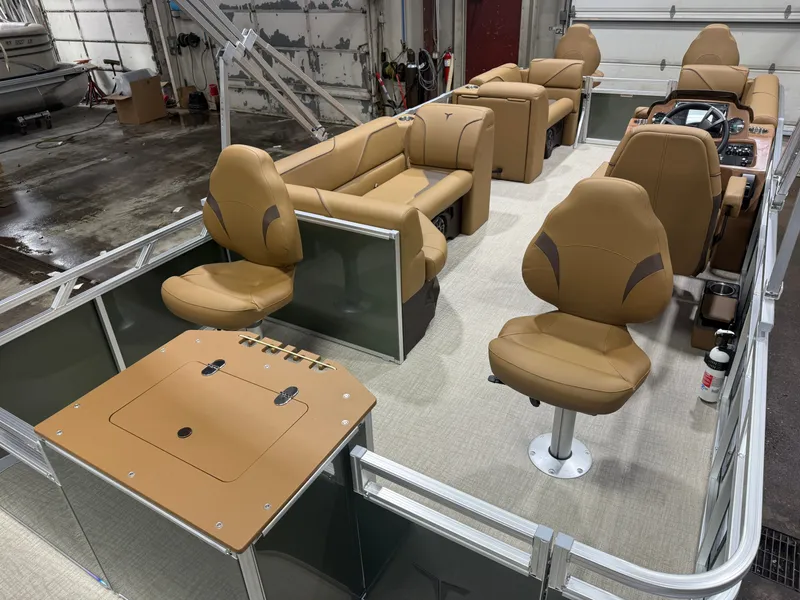 Slide: The Image of Tahoe Sport 23E80 Fish & Cruise Pontoon & Honda 4-Stroke EFI 2026 - 23