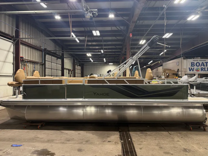 Slide: The Image of Tahoe Sport 23E80 Fish & Cruise Pontoon & Honda 4-Stroke EFI 2026 - 46