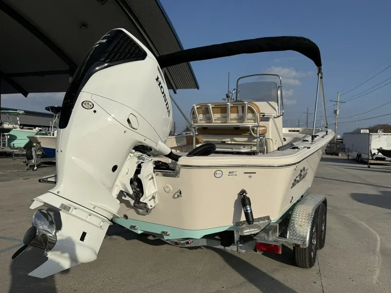 Slide: The Image of 2026 Sea Chaser 23 LX boat with Honda outboard motor. - 5