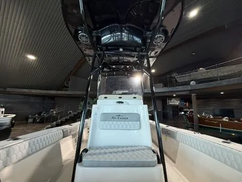 Slide: The Image of Sea Chaser 26 LX 2026 - 14