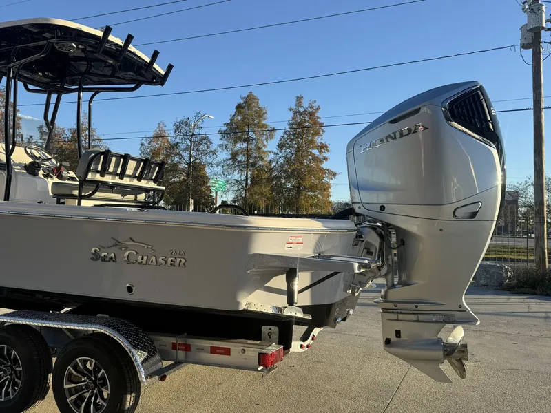 Slide: The Image of Sea Chaser 26 LX 2026 - 5