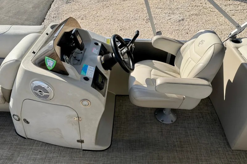 Slide: The Image of Dashboard of 2022 Cypress Cay Seabreeze 232 with GPS and speedometer. - 16