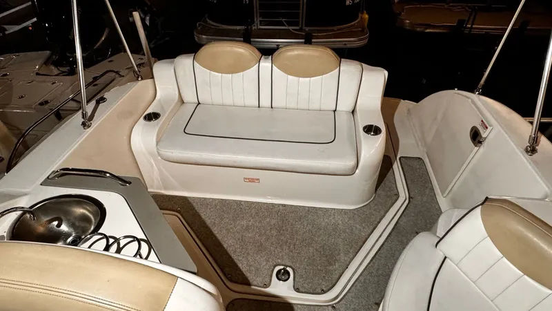 Slide: The Image of Sea Ray 240 Sundancer 2008 - 7