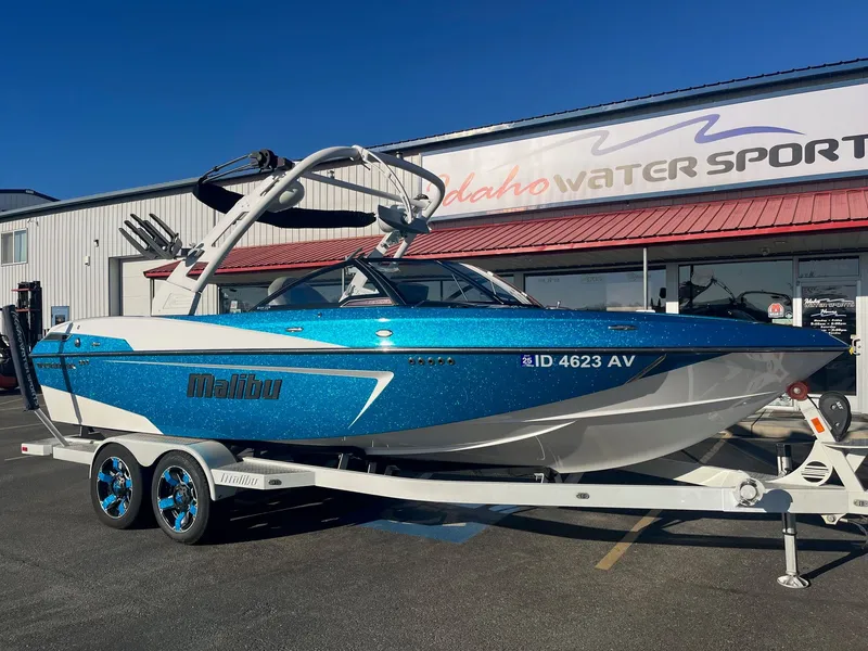 Slide: The Image of Malibu Wakesetter 23 LSV 2017 - 13