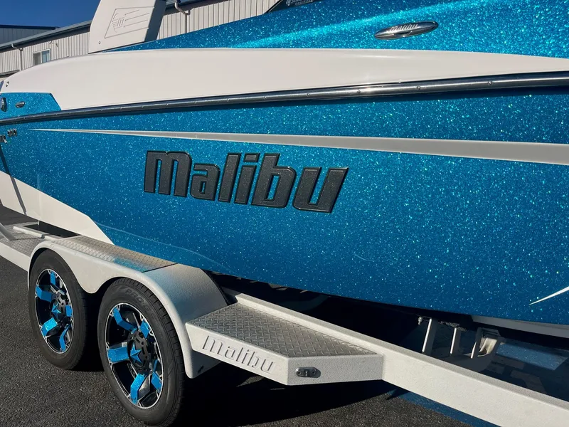 Slide: The Image of Malibu Wakesetter 23 LSV 2017 - 14