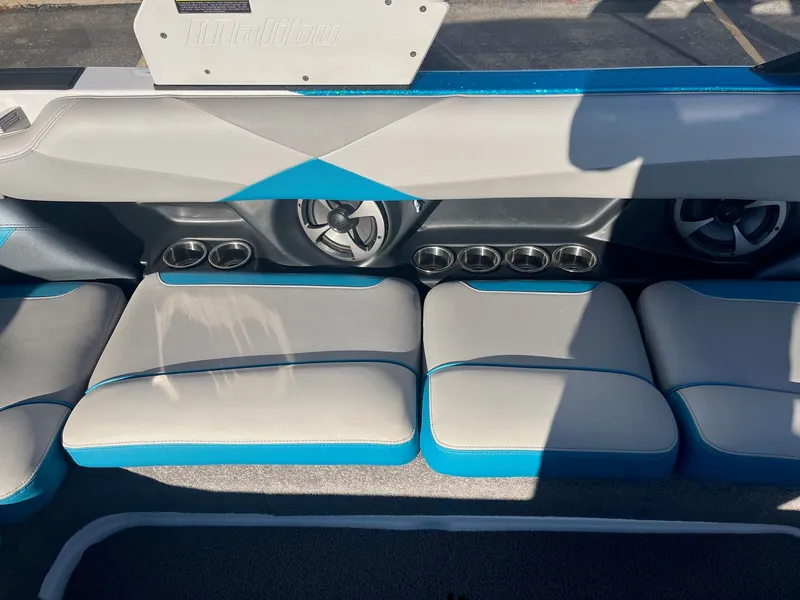 Slide: The Image of Malibu Wakesetter 23 LSV 2017 - 24