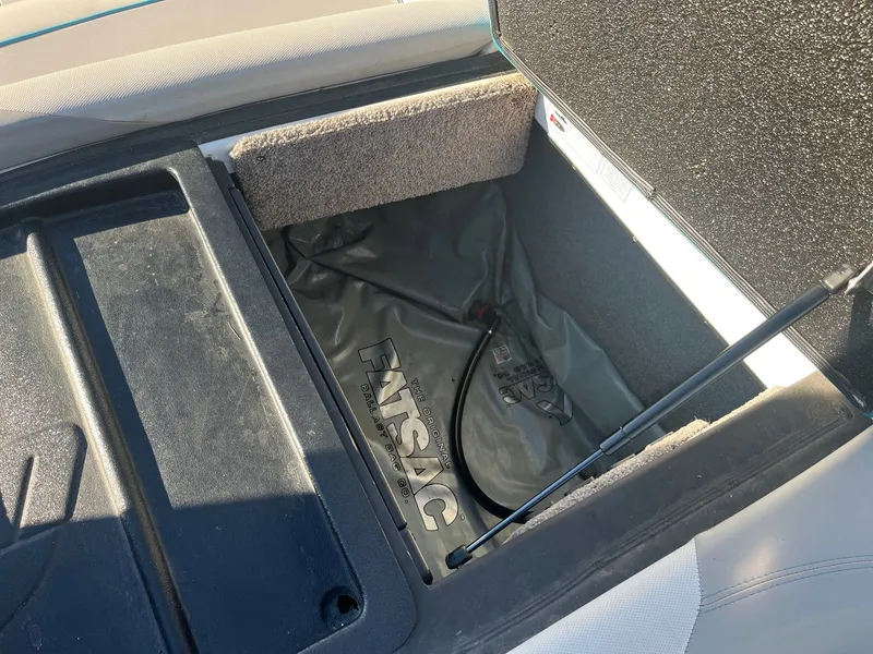 Slide: The Image of Malibu Wakesetter 23 LSV 2017 - 35