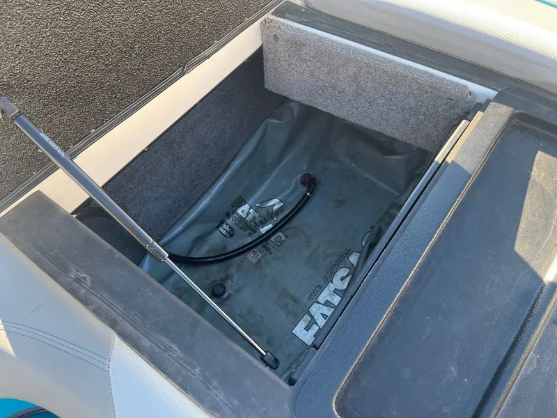 Slide: The Image of Malibu Wakesetter 23 LSV 2017 - 36