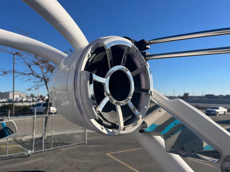 Slide: The Image of Malibu Wakesetter 23 LSV 2017 - 38