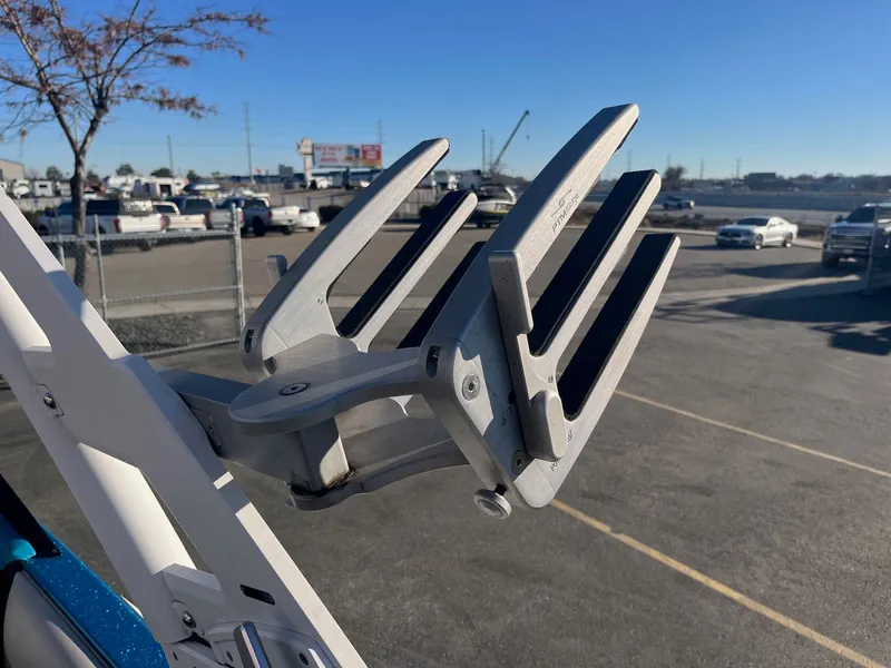 Slide: The Image of Malibu Wakesetter 23 LSV 2017 - 39