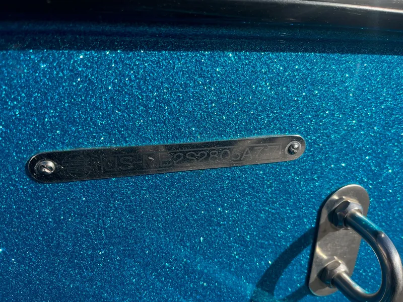 Slide: The Image of Malibu Wakesetter 23 LSV 2017 - 42