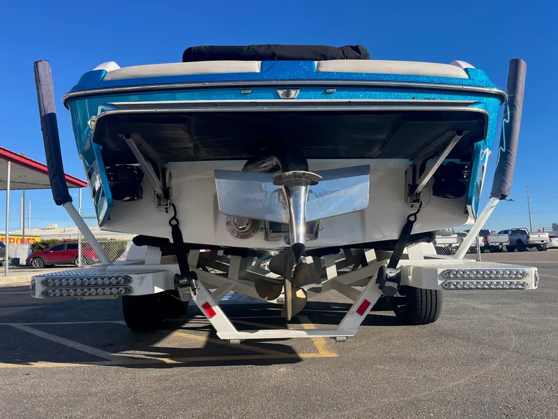 Slide: The Image of Malibu Wakesetter 23 LSV 2017 - 5