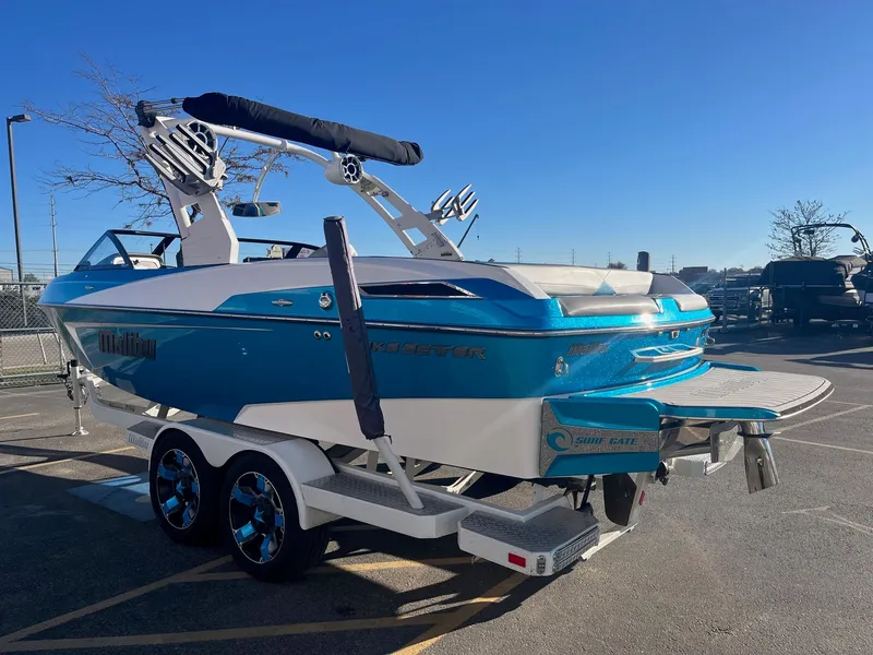 Slide: The Image of Malibu Wakesetter 23 LSV 2017 - 7