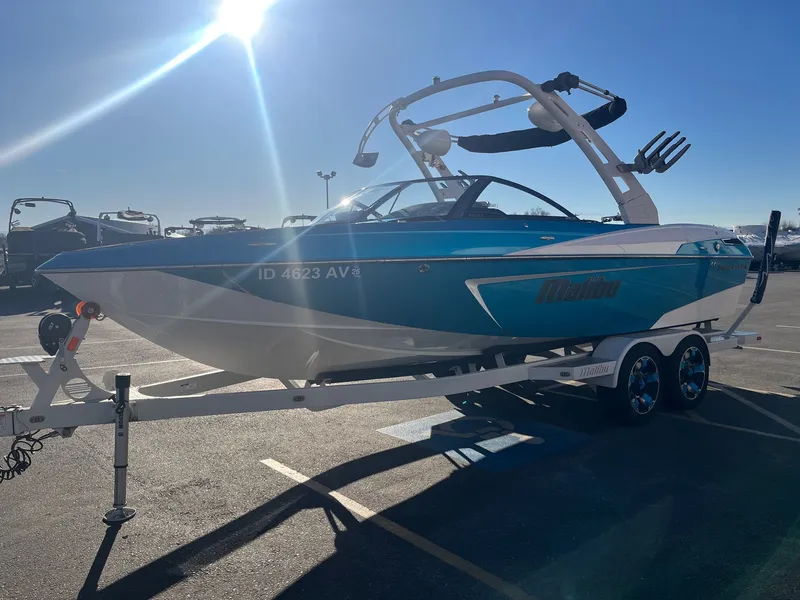 Slide: The Image of Malibu Wakesetter 23 LSV 2017 - 9