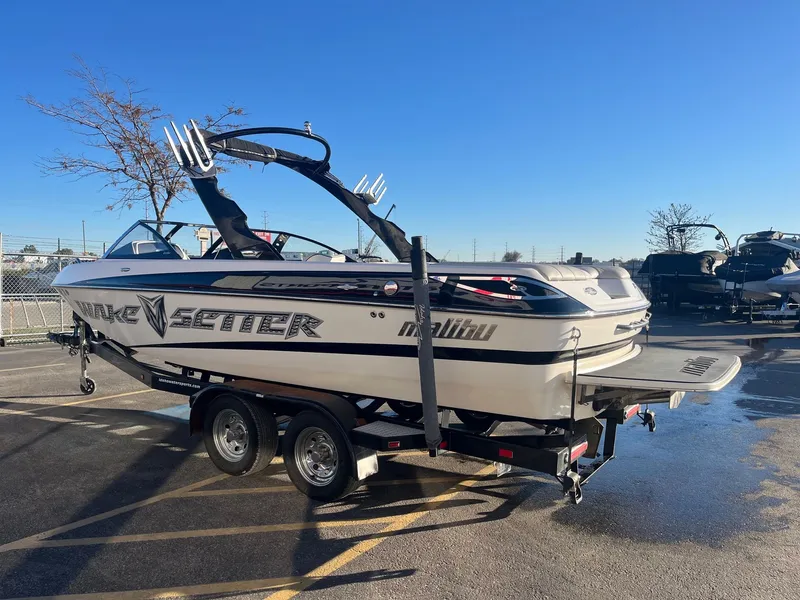 Slide: The Image of Malibu Sunscape 23 LSV 2008 - 7