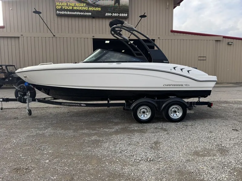 Slide: The Image of Chaparral 21 SSi 2026 - 3